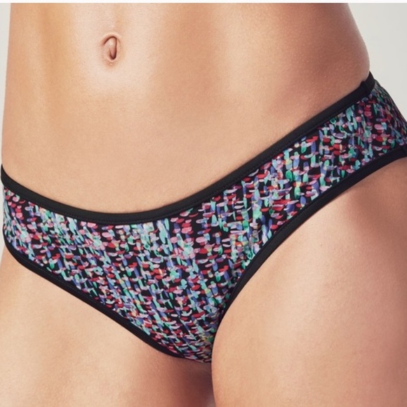 Fabletics Bajan & Valentina Lot Of Two Bikinis Woman’s Bottoms NWT Size M - Picture 4 of 16